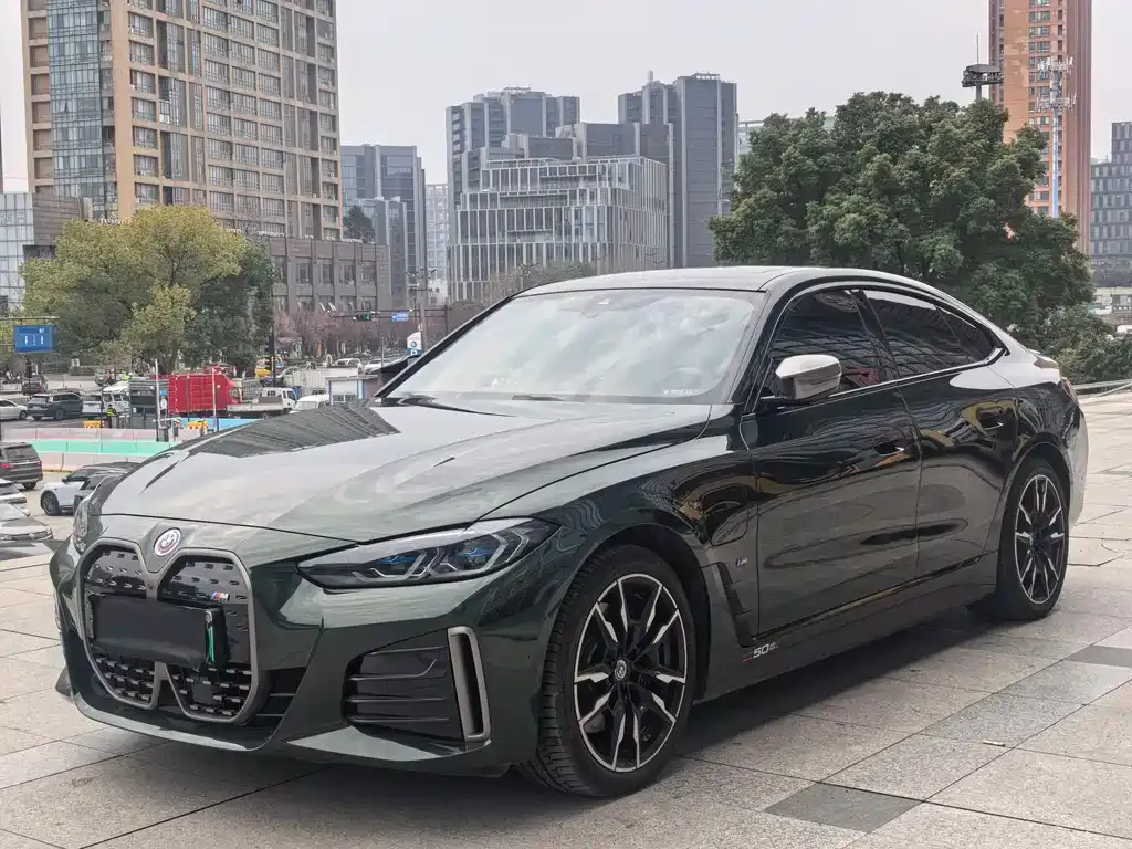 BMW i4 — фото 1