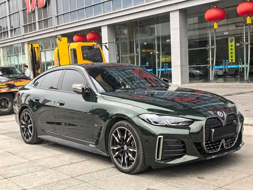 BMW i4 — фото 6