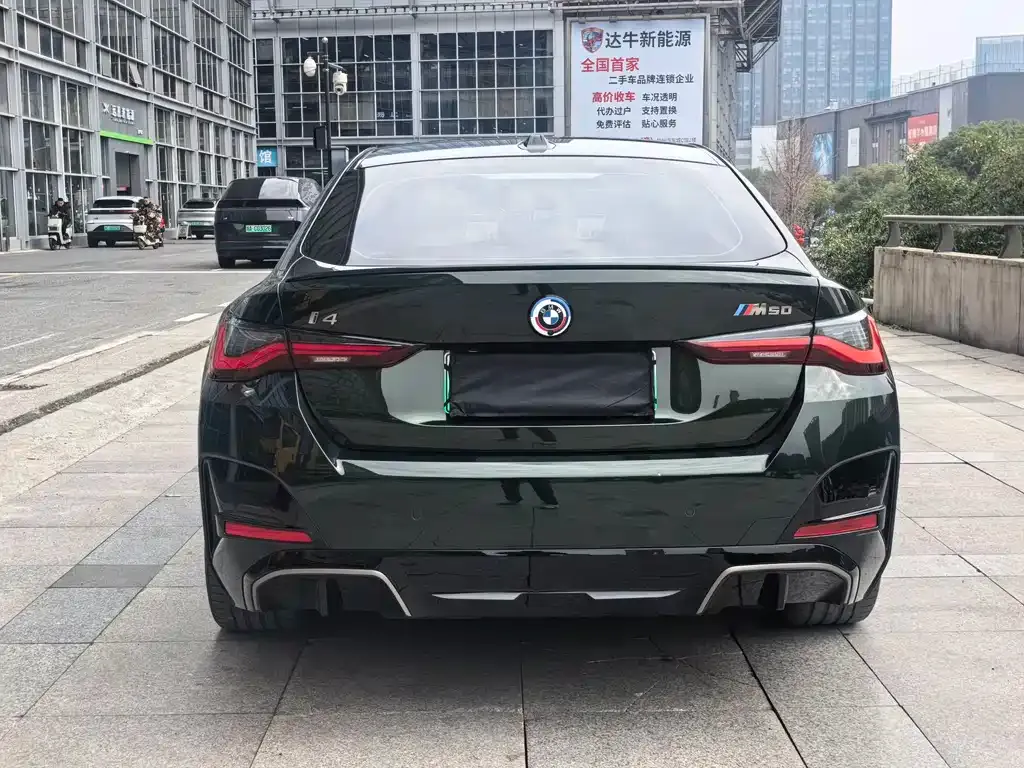 BMW i4 — фото 5