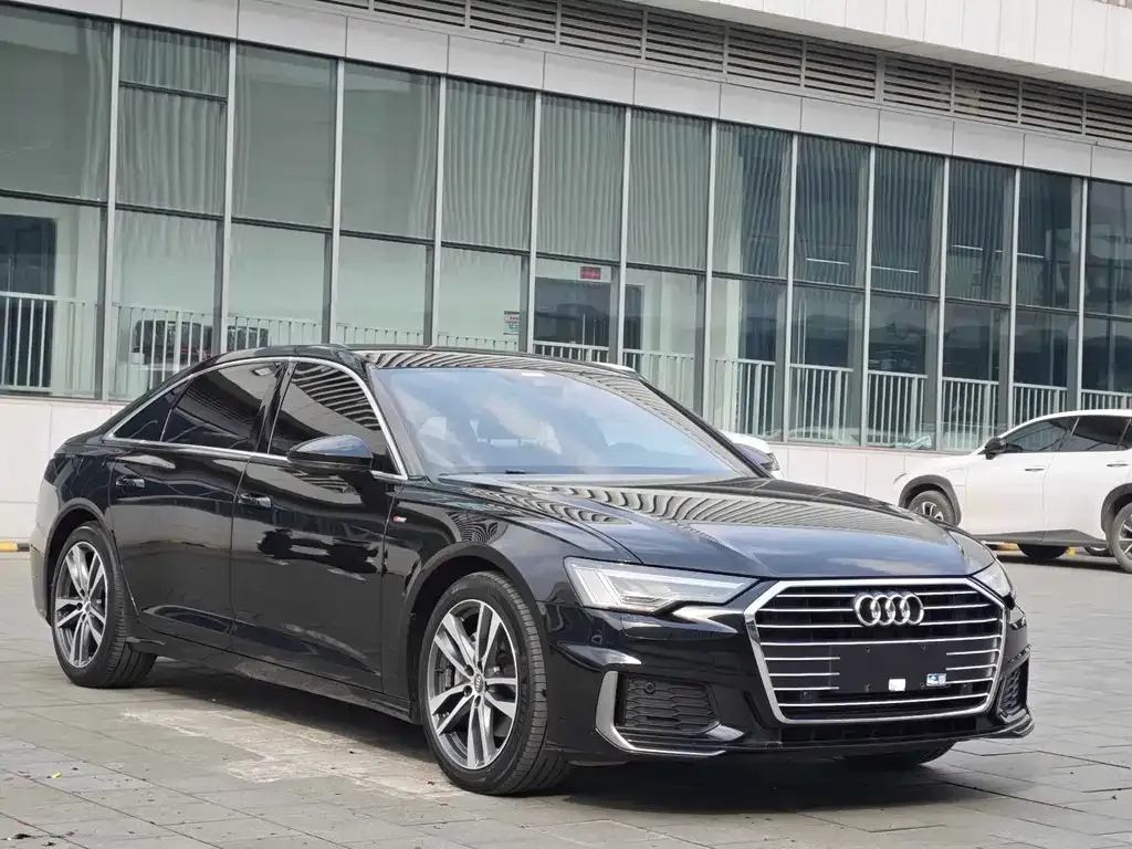 Audi A6L — фото 10