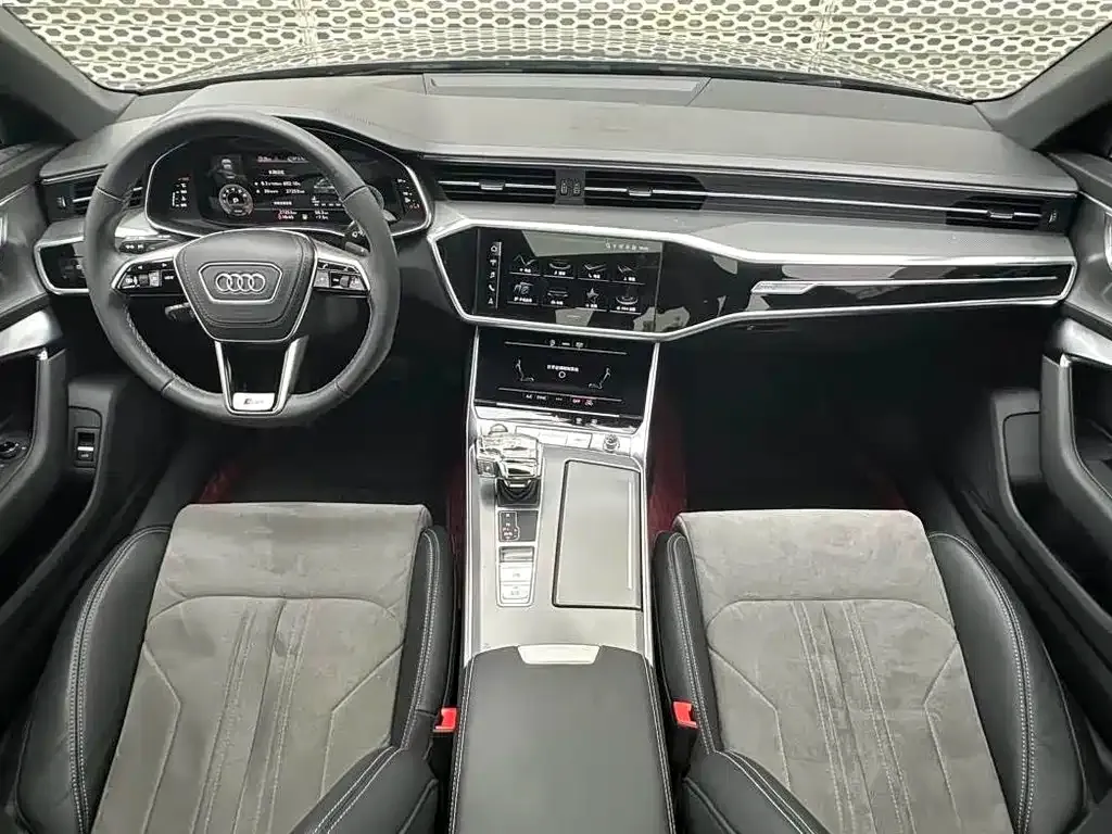 Audi A6L — фото 8