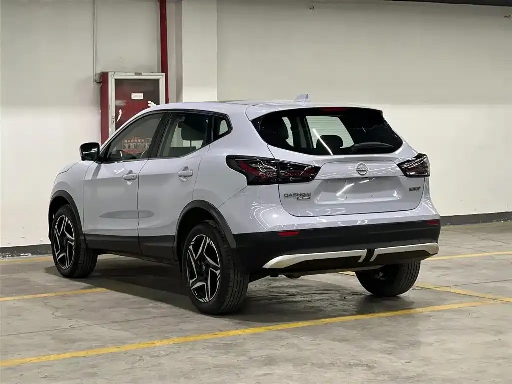 Nissan Qashqai — фото 2