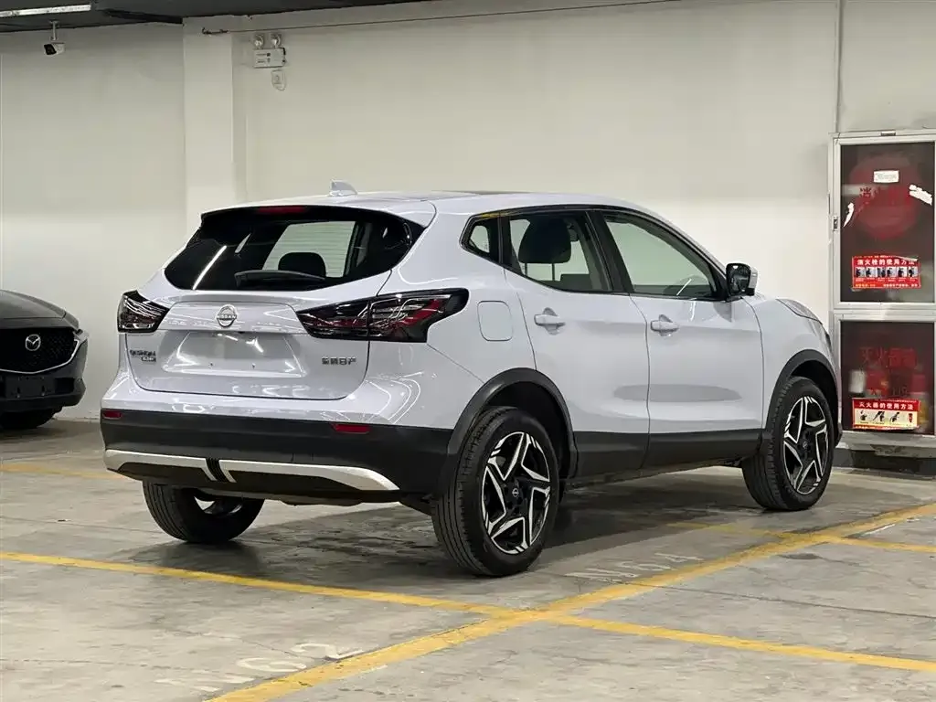 Nissan Qashqai — фото 6