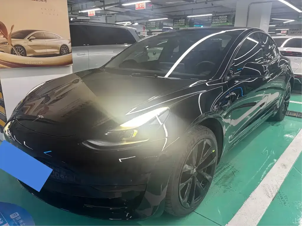 Tesla Model 3 — фото 3