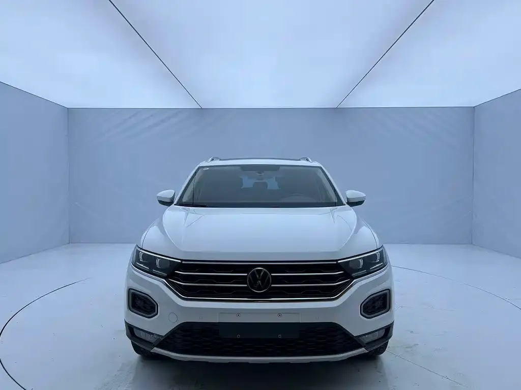 Volkswagen T-Roc — фото 7