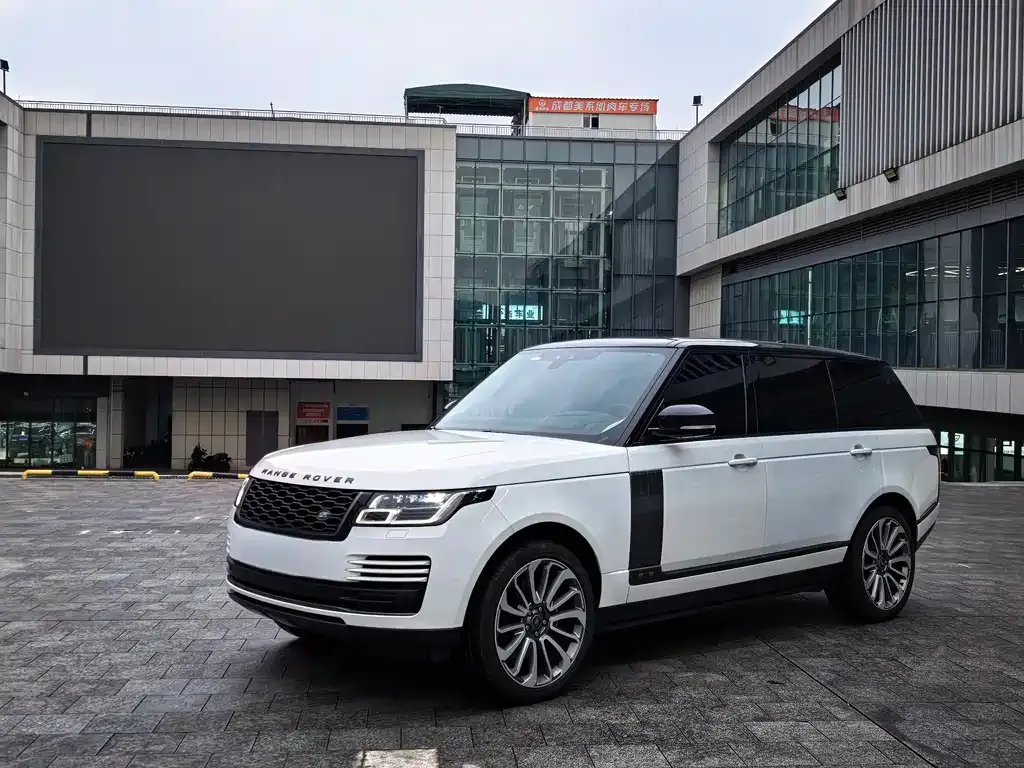 Land Rover Range Rover — фото 1