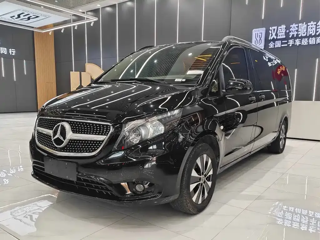 Mercedes-Benz Vito — фото 1