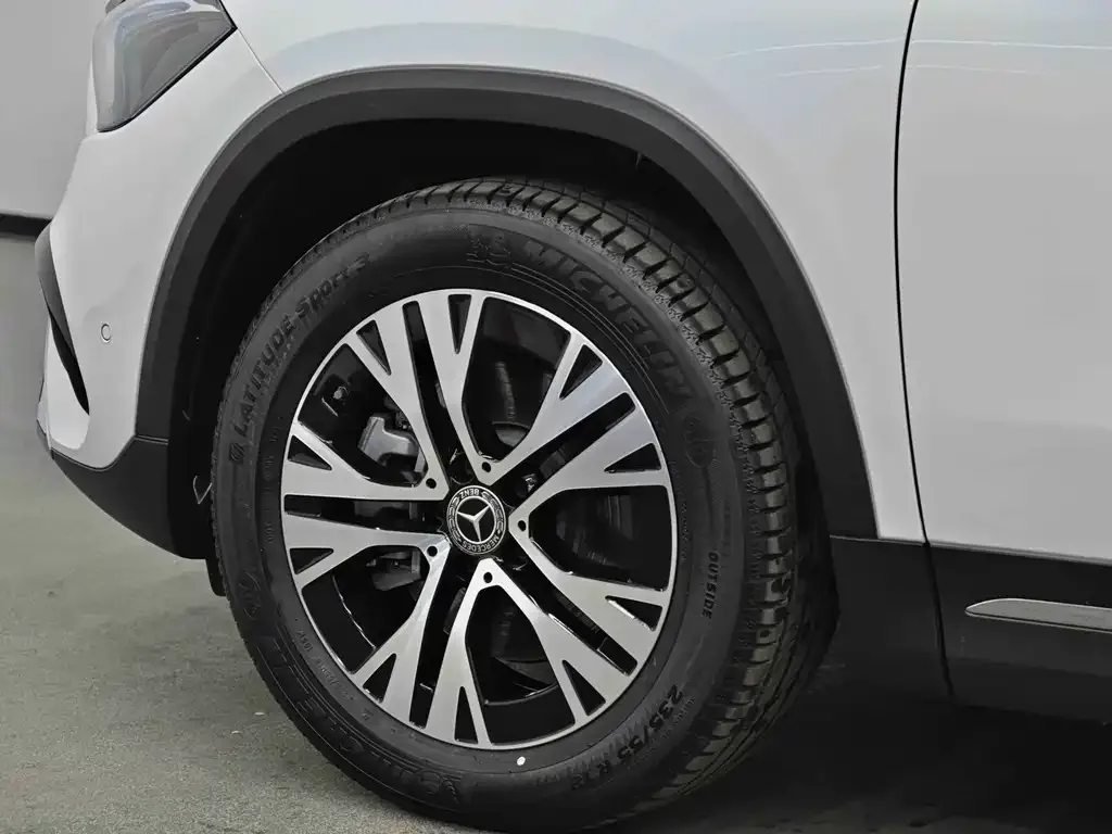 Mercedes-Benz GLA — фото 5