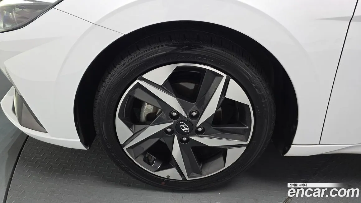 Hyundai AVANTE — фото 6