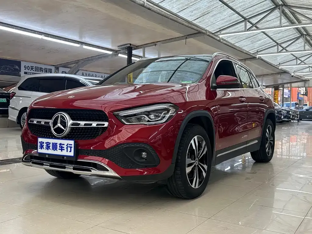Mercedes-Benz GLA — фото 1