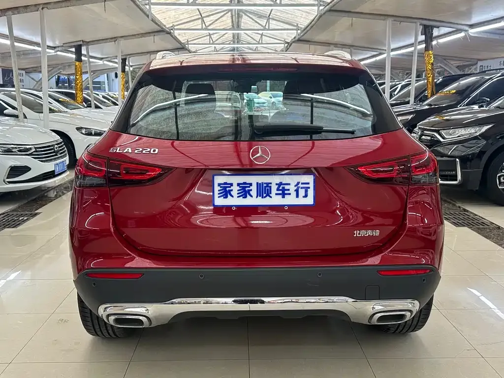 Mercedes-Benz GLA — фото 7
