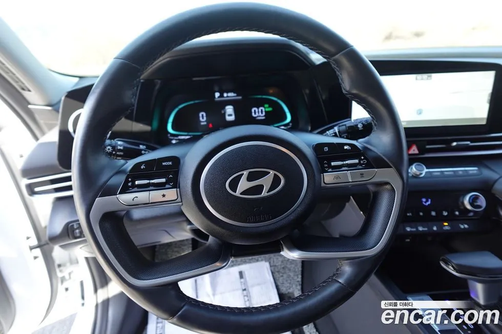 Hyundai AVANTE — фото 10