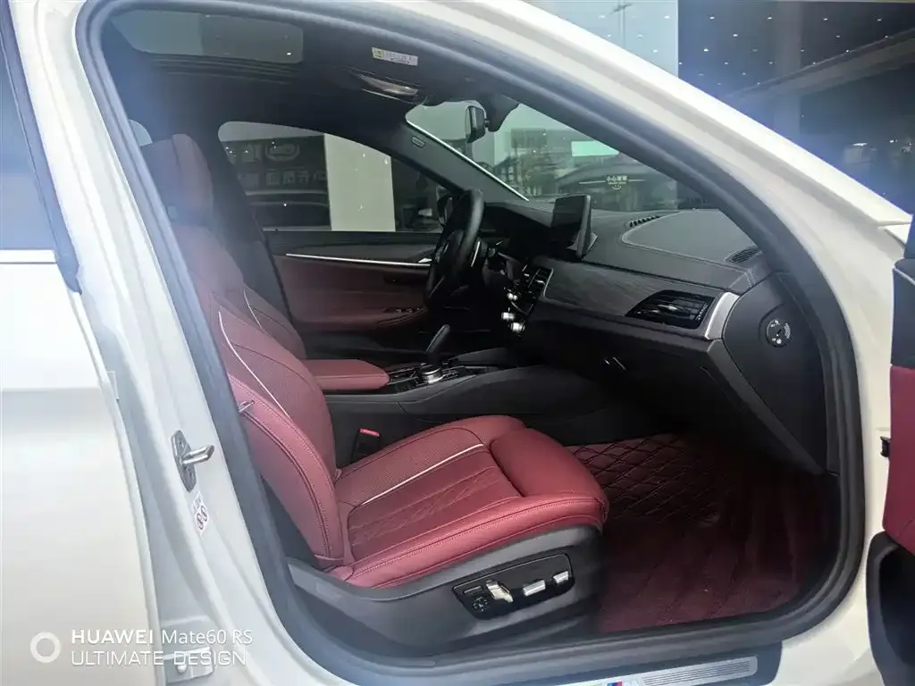 BMW 5 Series — фото 10