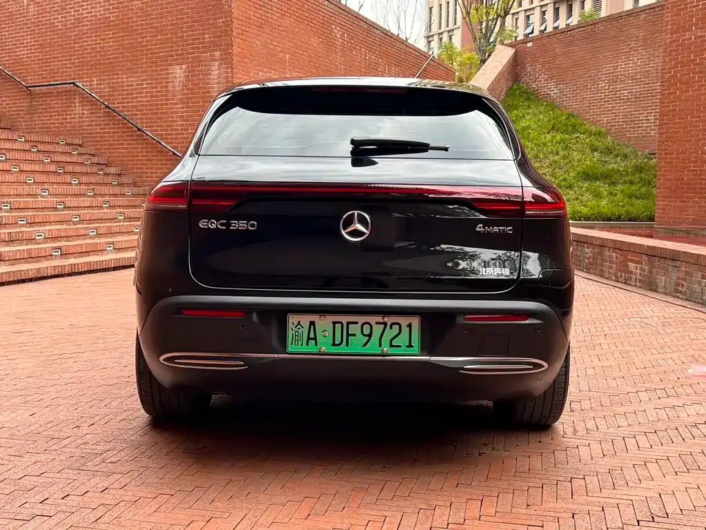 Mercedes-Benz EQC — фото 4