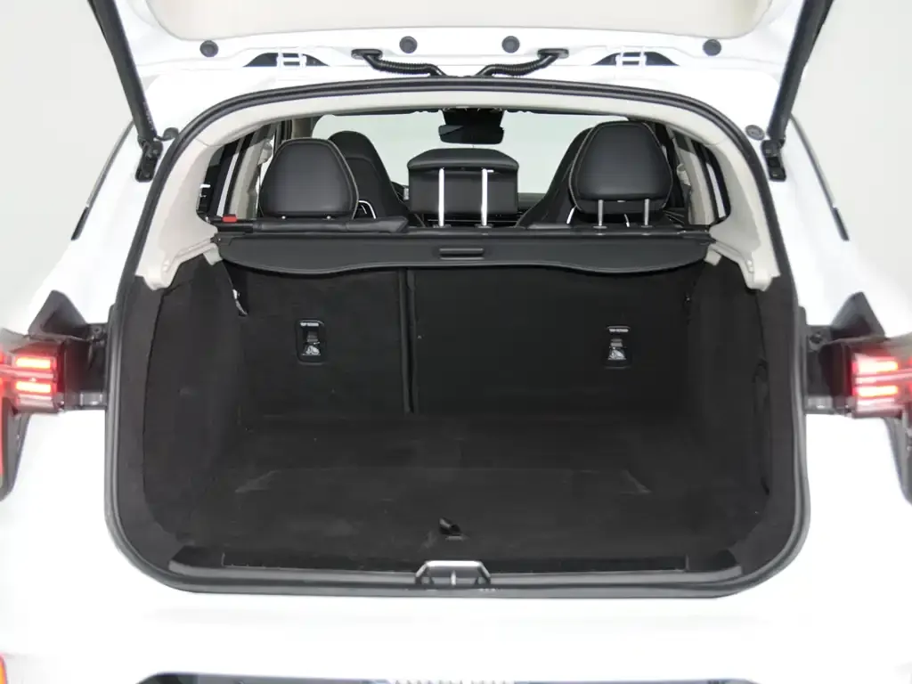 Lynk & Co 01 — фото 2