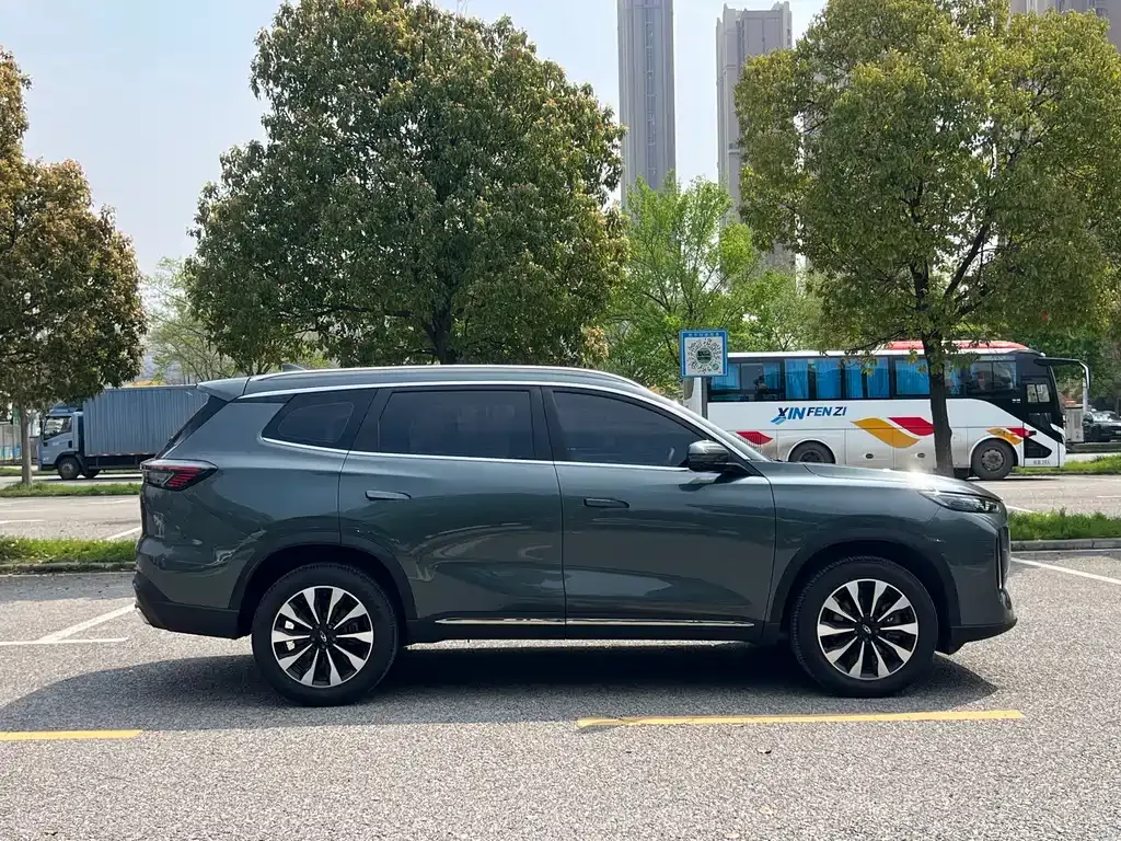 Chery Tiggo 8 PLUS — фото 2