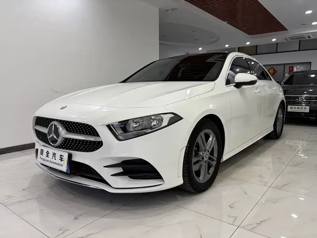 Mercedes-Benz A-Class — фото 1