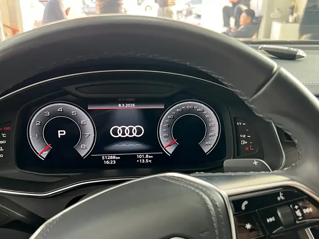 Audi A6L — фото 2