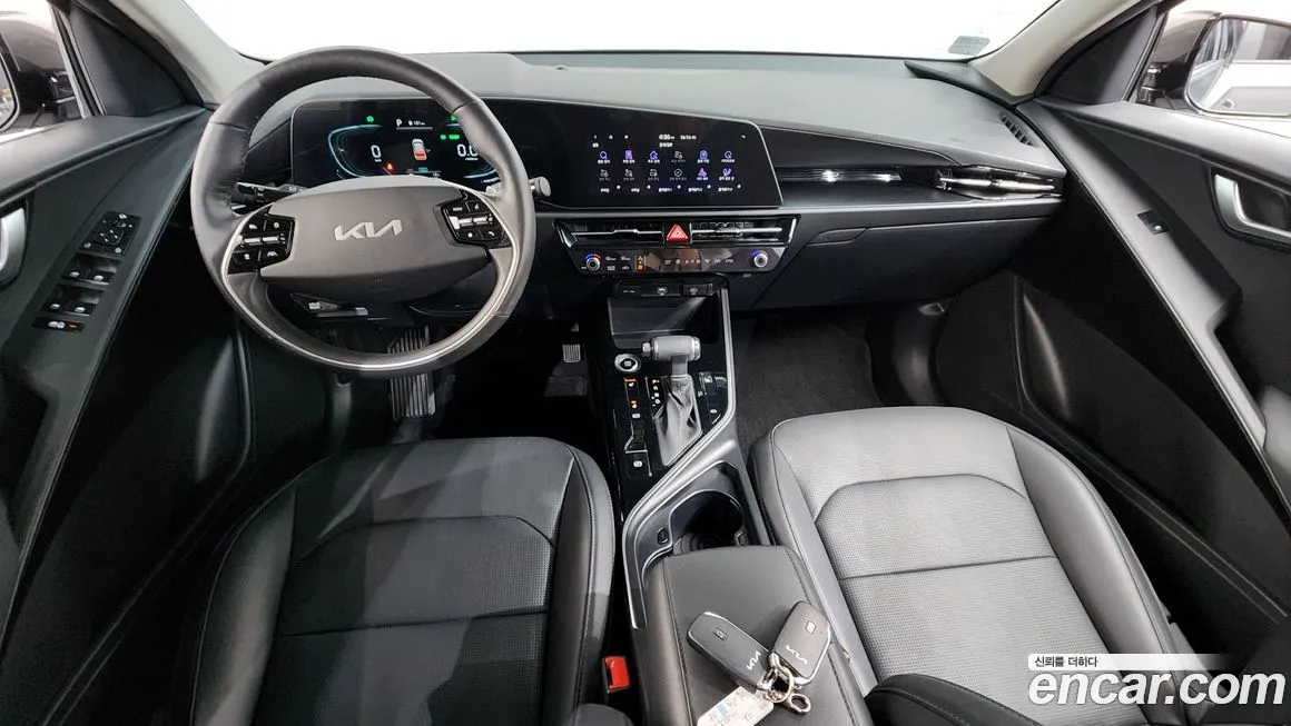 Kia Niro — фото 10