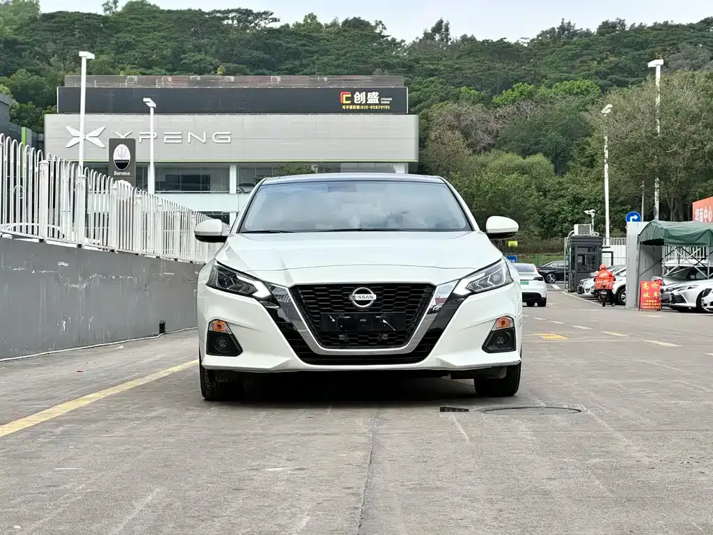 Nissan Teana — фото 10