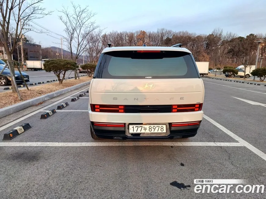 Hyundai Santafe — фото 1