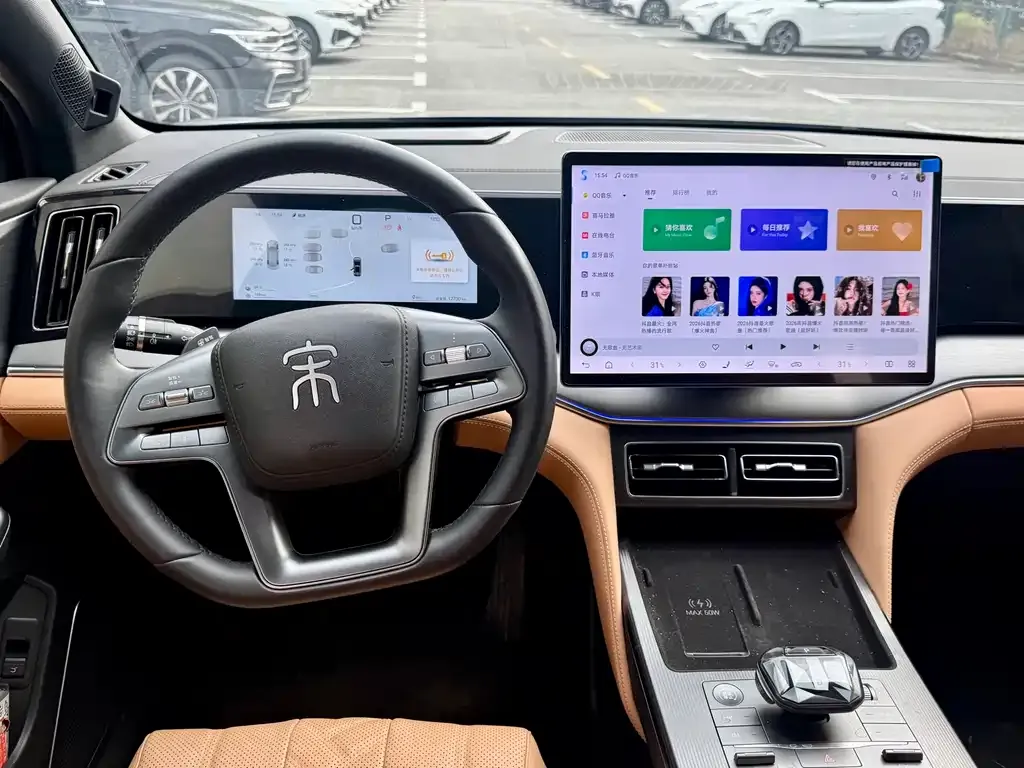 BYD L DM-i — фото 2