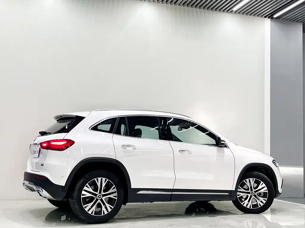 Mercedes-Benz GLA — фото 5