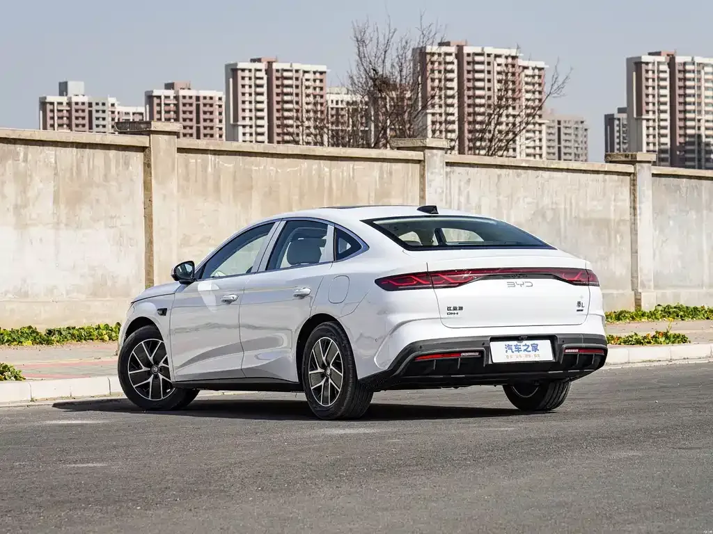 BYD Qin L — фото 7