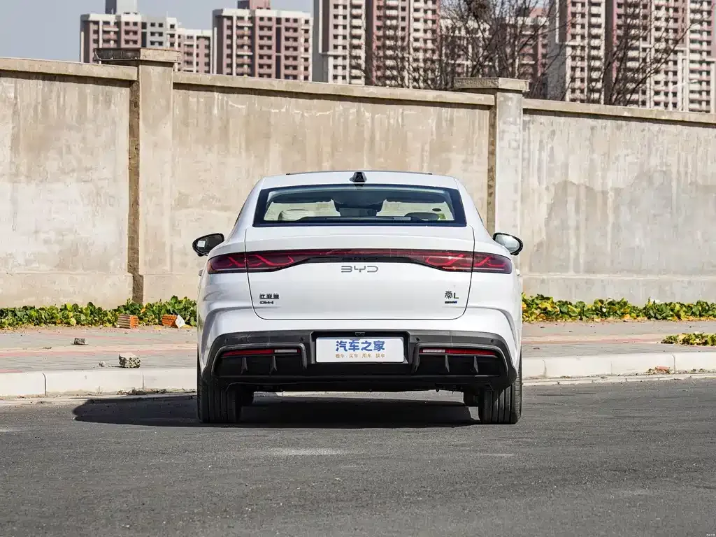 BYD Qin L — фото 8
