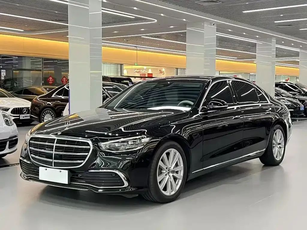 Mercedes-Benz S-Class — фото 1