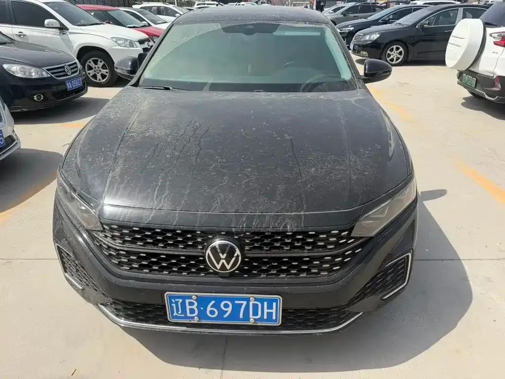 Volkswagen Passat — фото 1