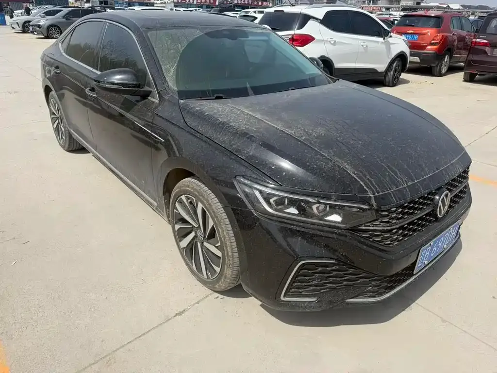 Volkswagen Passat — фото 4