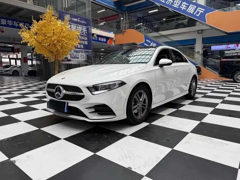 Mercedes-Benz A-Class — фото 1