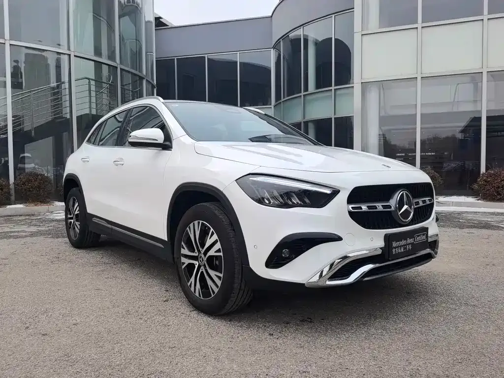 Mercedes-Benz GLA — фото 8