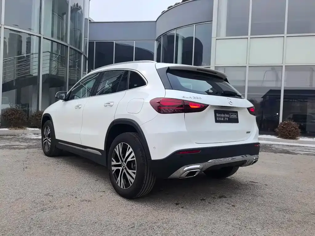 Mercedes-Benz GLA — фото 9