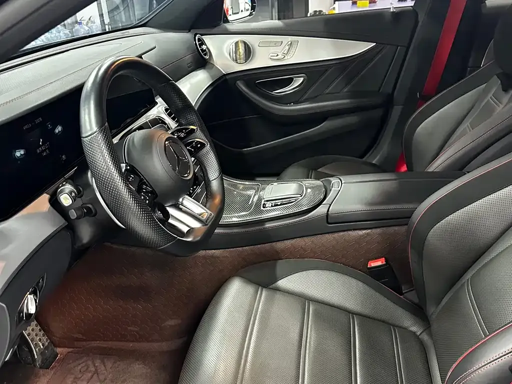 Mercedes-Benz E-Class AMG — фото 6