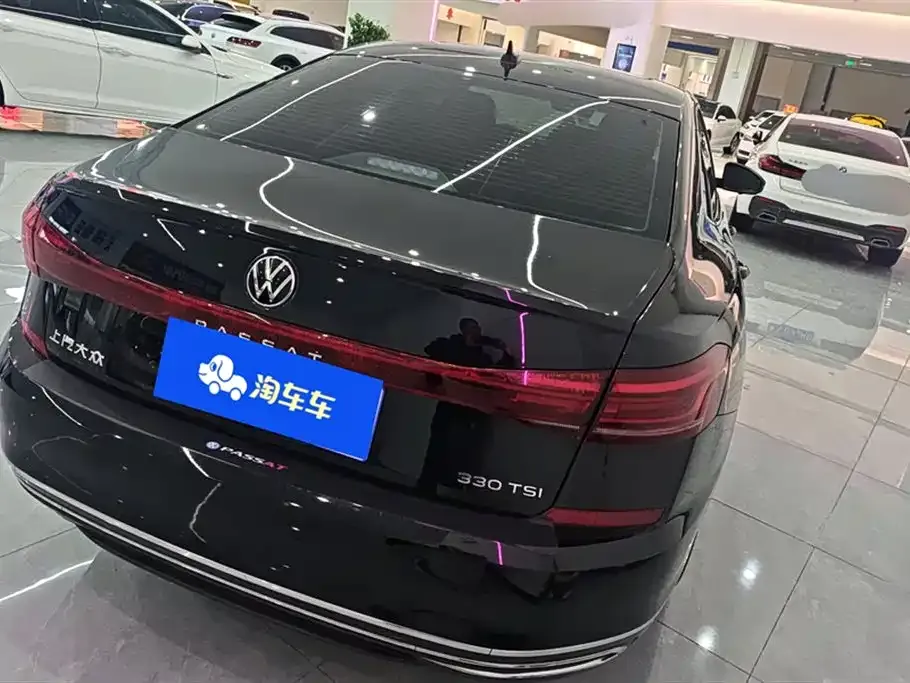Volkswagen Passat — фото 7