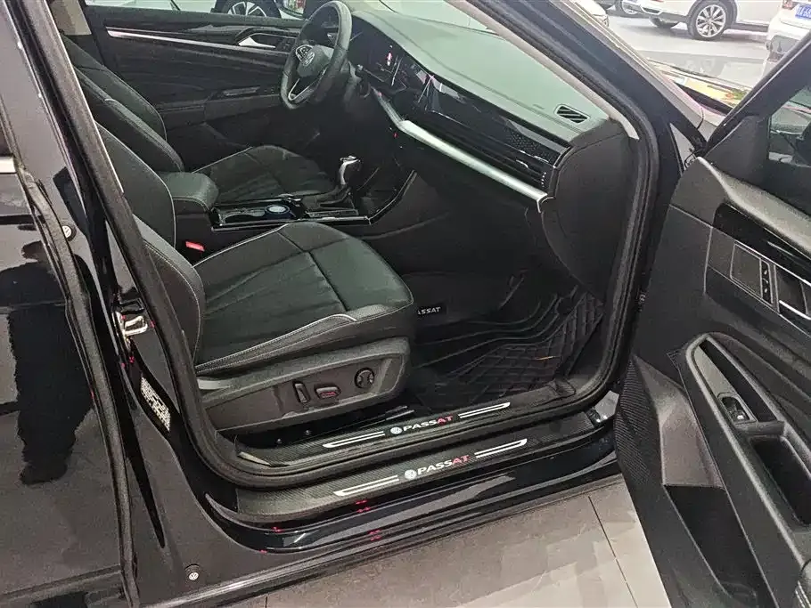 Volkswagen Passat — фото 6