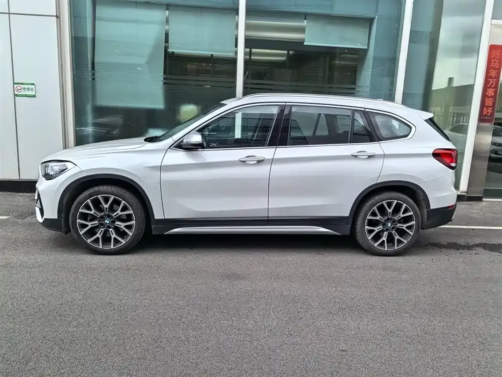BMW X1 — фото 2