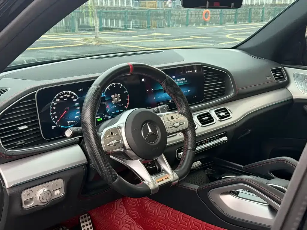 Mercedes-Benz GLE AMG — фото 5