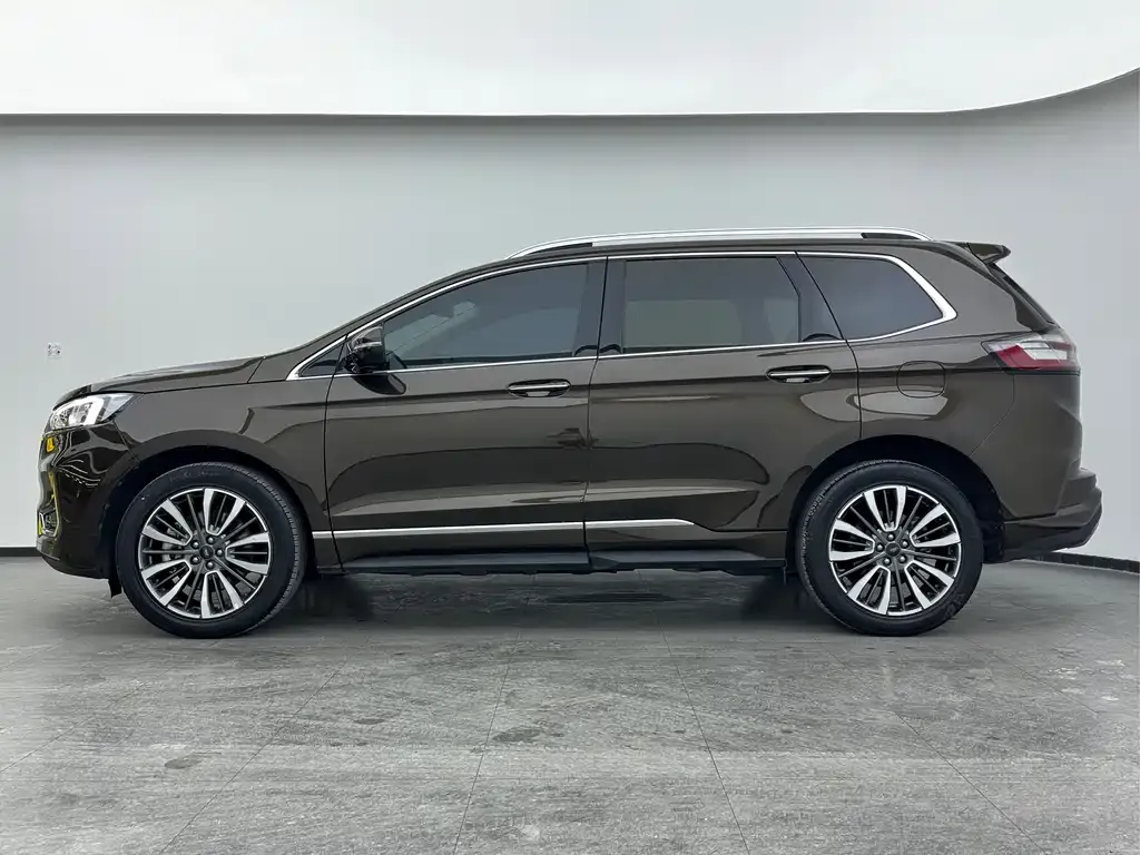 Ford Edge — фото 5