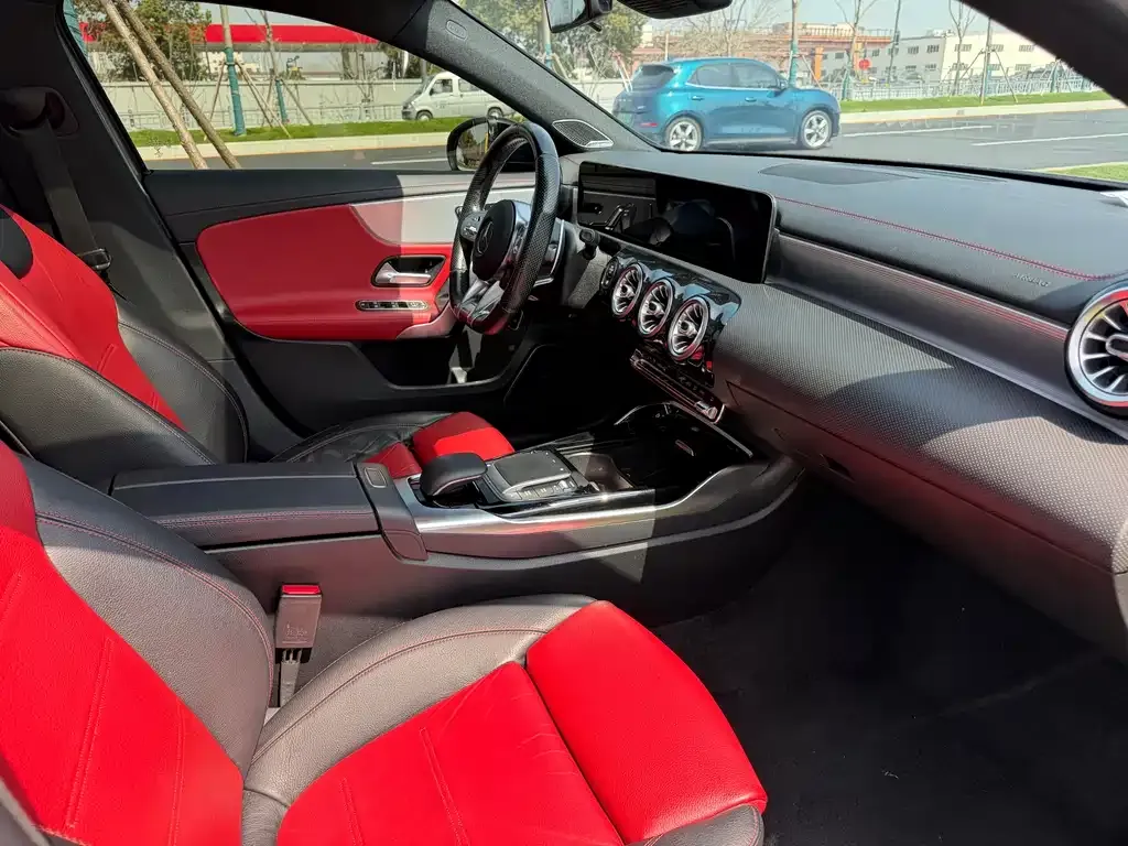 Mercedes-Benz A-Class AMG — фото 2