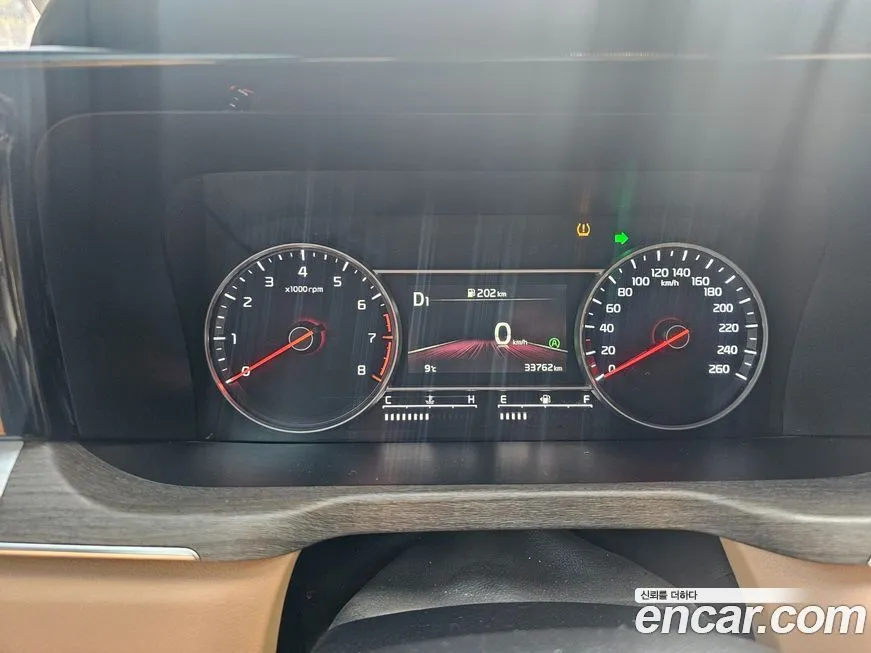 Kia Sorento — фото 5