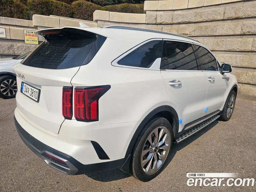 Kia Sorento — фото 10