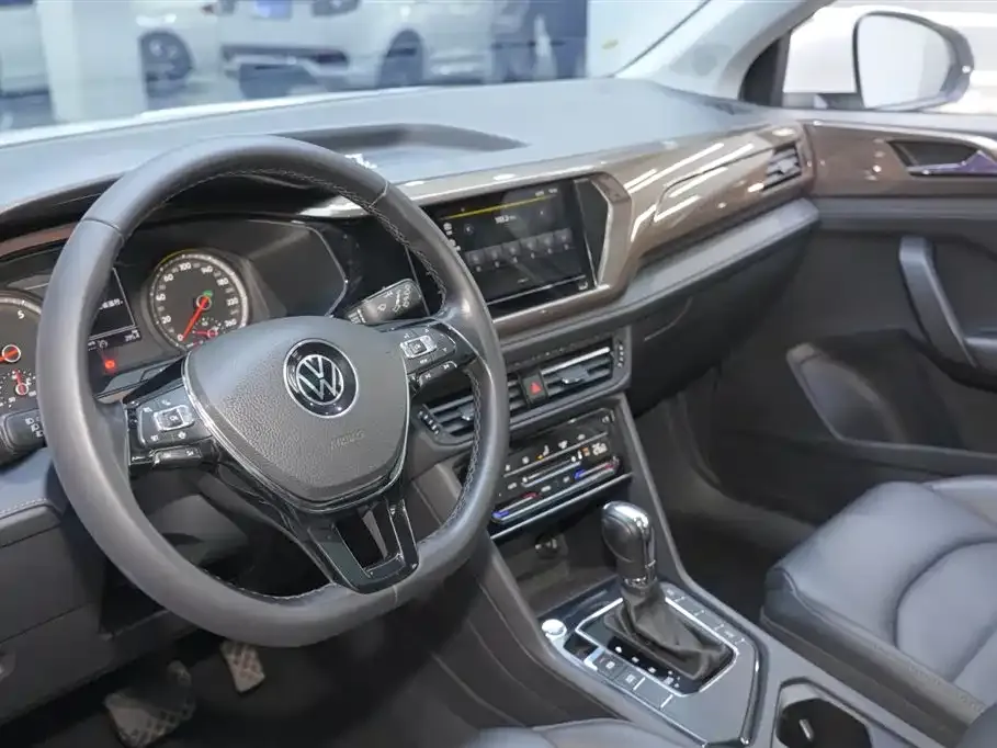 Volkswagen Tharu — фото 7
