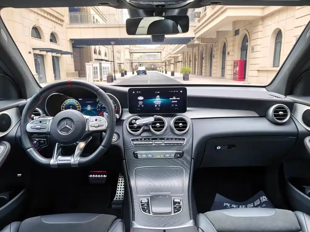 Mercedes-Benz GLC AMG — фото 3