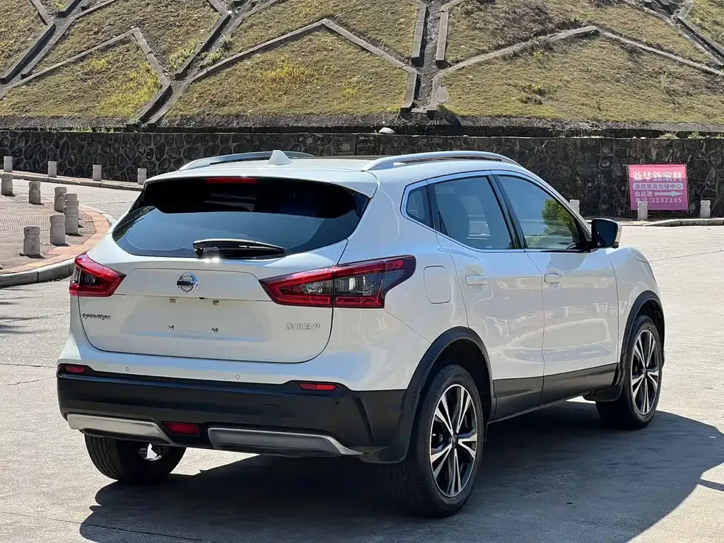 Nissan Qashqai — фото 3
