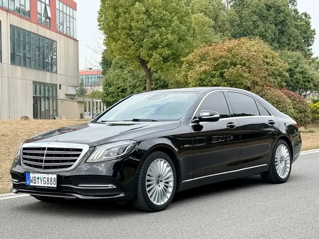 Mercedes-Benz S-Class — фото 1