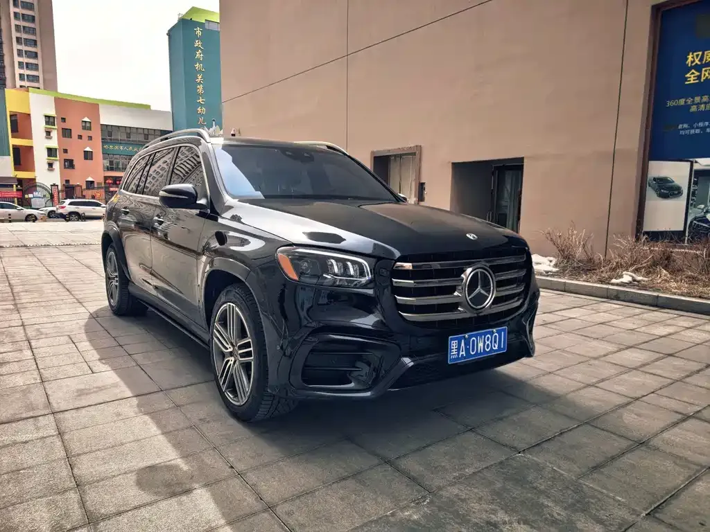 Mercedes-Benz GLS — фото 1