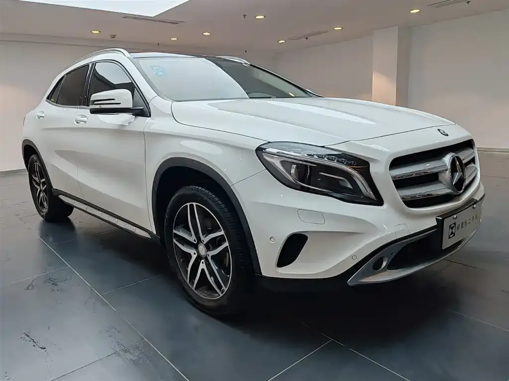 Mercedes-Benz GLA — фото 9